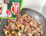 Foto langkah ke 3 dari resep Tumis Cumi Asin Cabe Ijo.