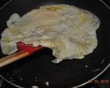 A picture of step 3 of Egg Spaghetti.