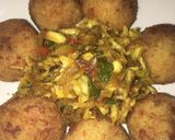 A picture of step 4 of Potato balls.