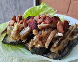 Foto del paso 4 de la receta: Wrap de berenjena🍆, salchicha🍖y carne de cerdo🥓en salsa de miel y ajo🌯🌮🧄