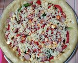 Foto langkah ke 5 dari resep Pizza Homemade.