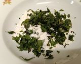 Foto del passaggio 5 della ricetta Scaloppine di tacchino al basilicocon pomodorini