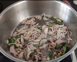 A picture of step 2 of Samba rava upma.