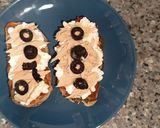 Foto del paso 2 de la receta: Trío de tostadas: bonito, anchoas y jamón