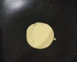Foto langkah ke 3 dari resep Easy Peasy Simple Pancake.