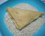 A picture of step 7 of Fried Bread Stuffed with Chicken and Vegetables.