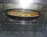 Foto langkah ke 13 dari resep Pizza sosis mozzarella.