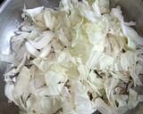 Foto langkah ke 1 dari resep Oseng Kubis Ala Vietnam.