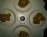 A picture of step 4 of Bharva idli / stuffed idli.