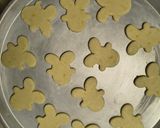 Foto del paso 3 de la receta: Galletas Navideñas De Limón Y Naranjas Con o Sin Tacc / Hombrecito Navideño Para Los Peques