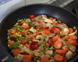 Foto del paso 3 de la receta: Pollo a la jardinera