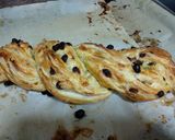 Foto del paso 10 de la receta Trenza de hojaldre, crema pastelera y pasas