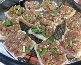 รูปขั้นตอนการทำที่ 2 ของ ขนมปังหน้าลาบหมู🌶🐷