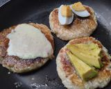 A picture of step 5 of Trio🥑 of Yuca🧀🍳 Arepas.