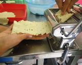 Foto langkah ke 3 dari resep Keripik Pangsit Bawang Mocaf.