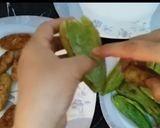 A picture of step 6 of Kareelay Kabab Curry.