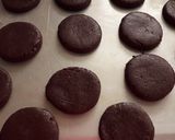 Foto del paso 2 de la receta: Galletitas de chocolate glaseadas 😋