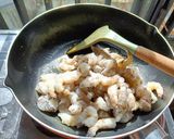 Foto langkah ke 2 dari resep Udang mentega ala devina hermawan.