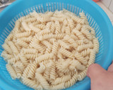 Foto del paso 2 de la receta: Pasta con salsa bechamel y carne g104