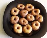 A picture of step 2 of Sambar vadai.