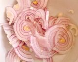 Hình bước làm 6 của món 10 Loại Sốt Trộn Salad Đơn Giản Với Các Nguyên Liệu Cơ Bản 🥗
