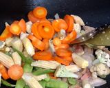 Foto langkah ke 2 dari resep Cap cay goreng.