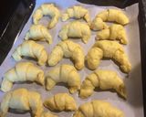 Foto del paso 12 de la receta: Medialunas de Manteca una delicia