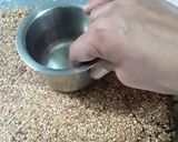 खुशखुशीत तीळ गुळ वडी (Tilgul Vadi Recipe In Marathi) रेसिपी स्टेप 4 फोटो 