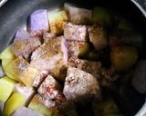 A picture of step 4 of Chatpata purple yam and potato.