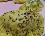 عکس مرحله 3 از دستور پیراشکی مرغ زعفرونی