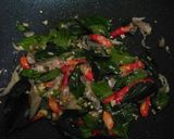 Foto langkah ke 4 dari resep Nasi Goreng Kampung.
