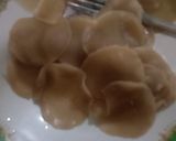 Foto langkah ke 1 dari resep Kerupuk Rebus Bumbu Kuah Pedas.