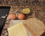 Foto del paso 1 de la receta: Tortilla francesa con atún y queso