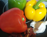 Foto del paso 1 de la receta: Pavo con pimientos