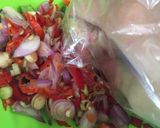 Foto langkah ke 2 dari resep Ayam Sambal Matah.