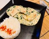 Une image de l'étape 5 de Poulet aux épinards et parmesan.