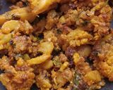 A picture of step 3 of Ghobhi aloo.