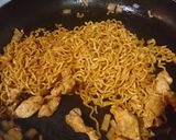 【味王泡麵創意秀】香辣雞肉炒泡麵的食譜步驟6照片
