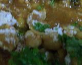 A picture of step 3 of Chickpeas in besan coconut gravy.