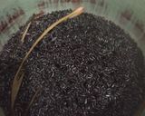 Foto langkah ke 3 dari resep Bubur Ketan Hitam (Metode 5.30.7).