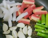 A picture of step 9 of Winter pickle.