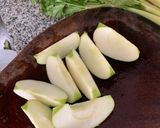 Foto del paso 1 de la receta: Jugo de Manzana Verde y Apio