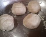 A picture of step 2 of Cheesy Mushroom Paratha.