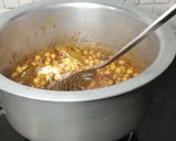 A picture of step 6 of Degi white chana pulao biryani.