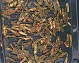 A picture of step 7 of Grilled kurkure bhindi.