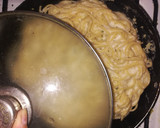 Foto del paso 6 de la receta: Pizza a lo pobre (con tortilla de fideos)
