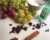 Foto del paso 1 de la receta: Uvas en almíbar especiado y licor