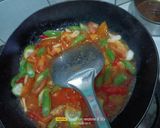 Foto langkah ke 4 dari resep Rolade ayam saos tomat.
