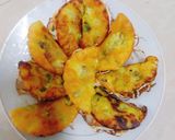 A picture of step 3 of Mini Bánh Xèo (Vietnamese Mini Savory Pancakes).