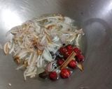 A picture of step 2 of Karhai Maash Daal.
